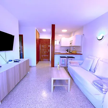 Tropicalidays Cristianos Angel Apartment